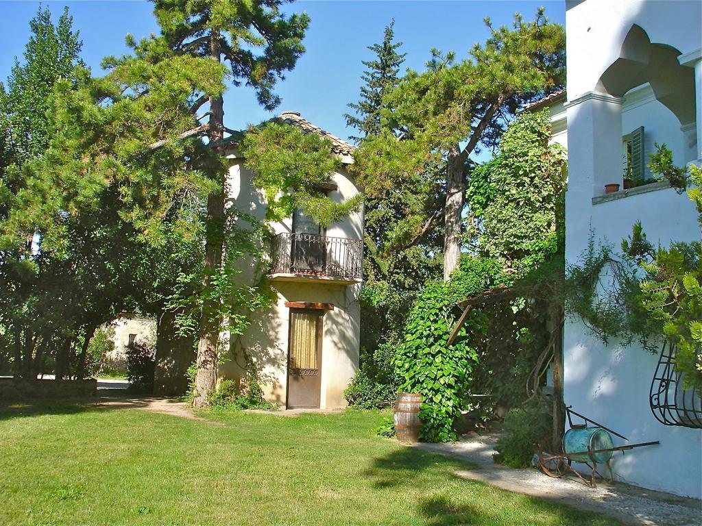Agriturismo "Borgo Madonna Degli Angeli" - Charming Cottages In The Gardens ! Tocco da Casauria Exteriér fotografie